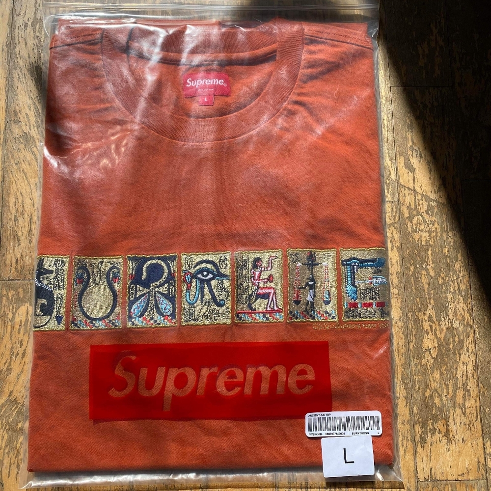 Supreme Tee